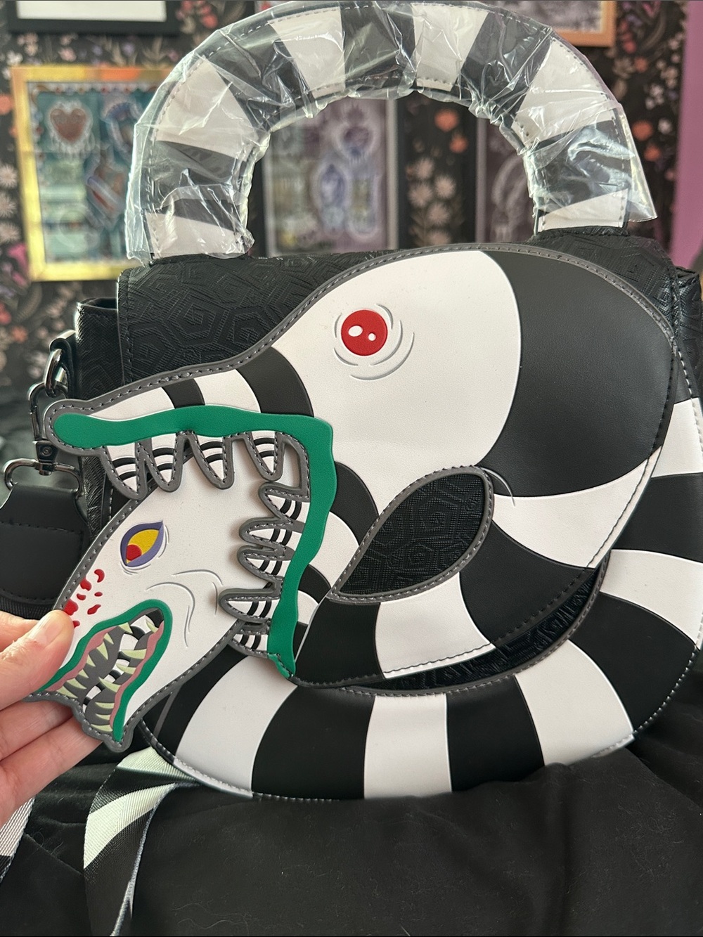 NWT Loungefly Beetlejuice Sandworm Crossbody Bag - Picture 5 of 10